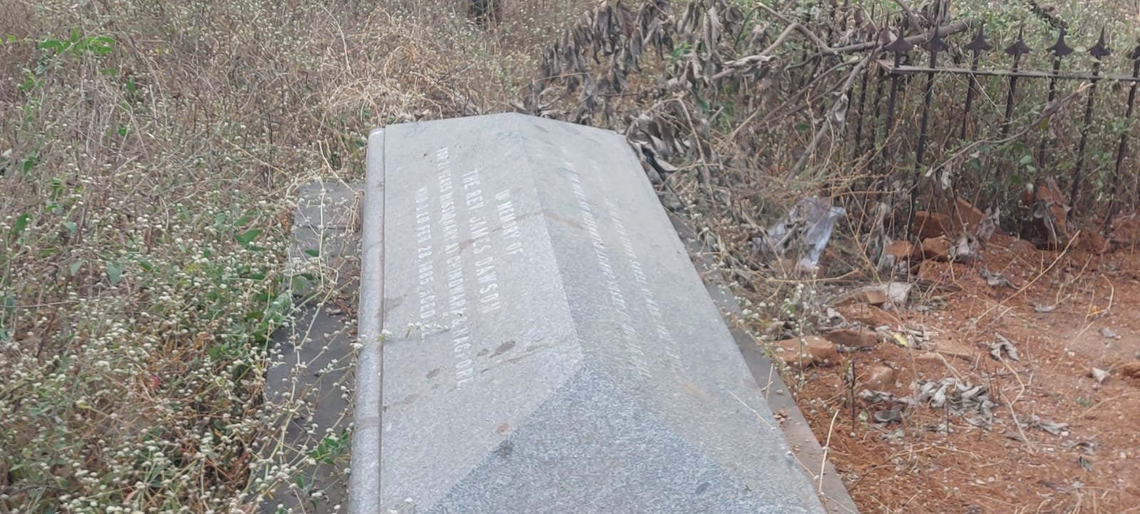 Chhindwara British Officers Grave