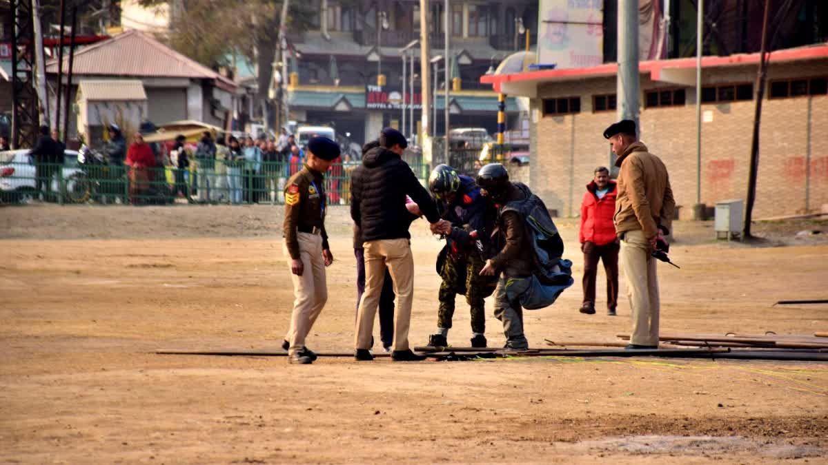 Paraglider Lands on Iron Pipe in Dhalpur Ground