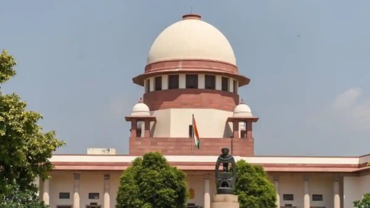 SC seeks Kerala govt response on VHPs plea for free transport for pilgrims at Sabarimala temple