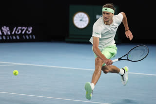 Alexander Zverev entered the semi-final of the Australian Open beating Carlos Alcaraz by 6-1, 6-3, 6-7(2), 6-4 in a thrilling encounter.