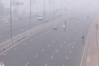 dense fog weather continues in Dehli