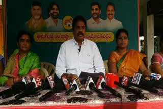 Tanuku_Ex_MLA_Fire_On_Jagan