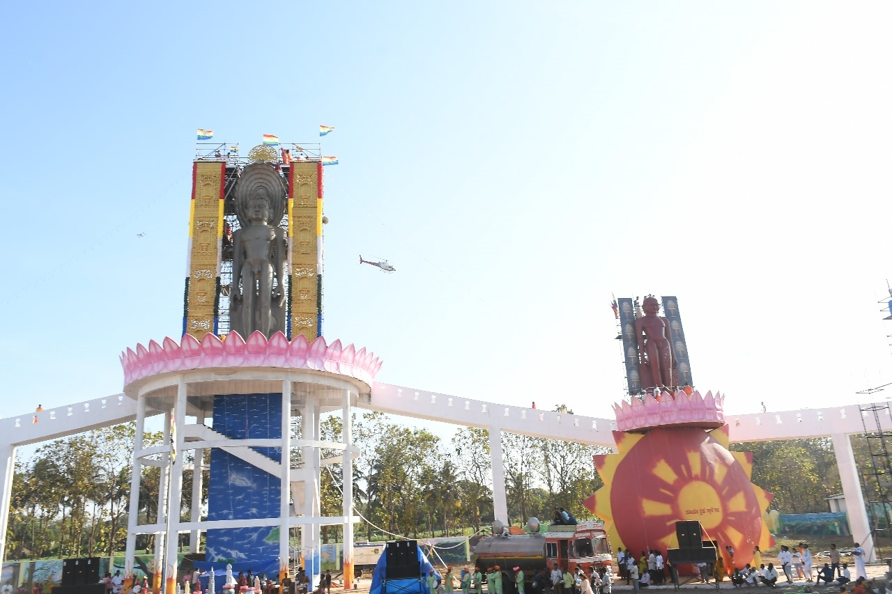 MAHAMASTAKABHISHEKA  NAVAGRAHA TIRTHANKARA  VARUR MAHAMASTAKABHISHEKA  ಸ್ಪೀಕರ್ ಓಂ ಬಿರ್ಲಾ