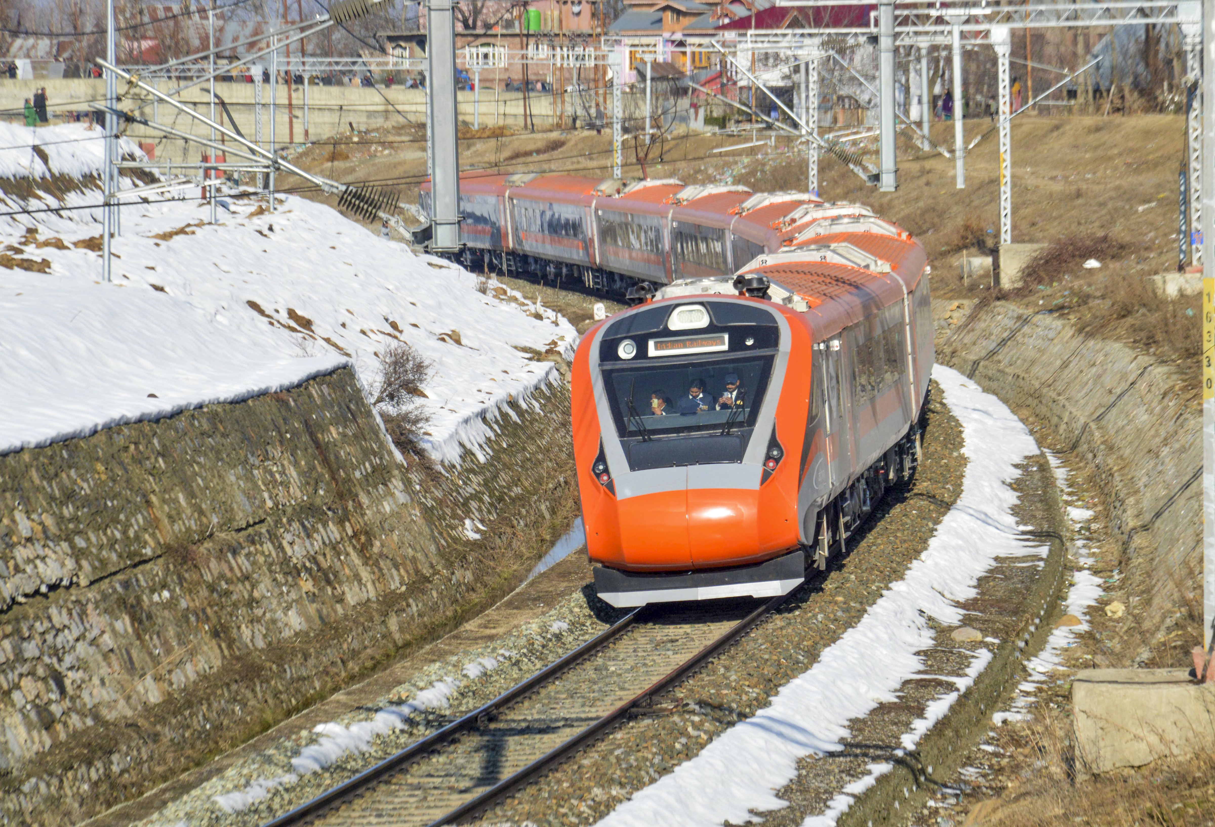 Vande Bharat train from Mata Vaishno Devi station to Srinagar