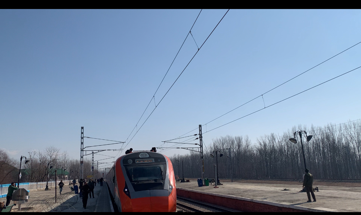 Train To Kashmir Vande Bharat From Delhi Reaches Srinagar In Successful Trial Run Covers Katra Srinagar Journey In Just 3 Hours