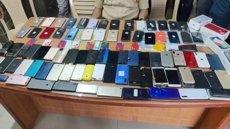 Guwahati Businessman arrested for smuggling mobile phones to Bangladesh