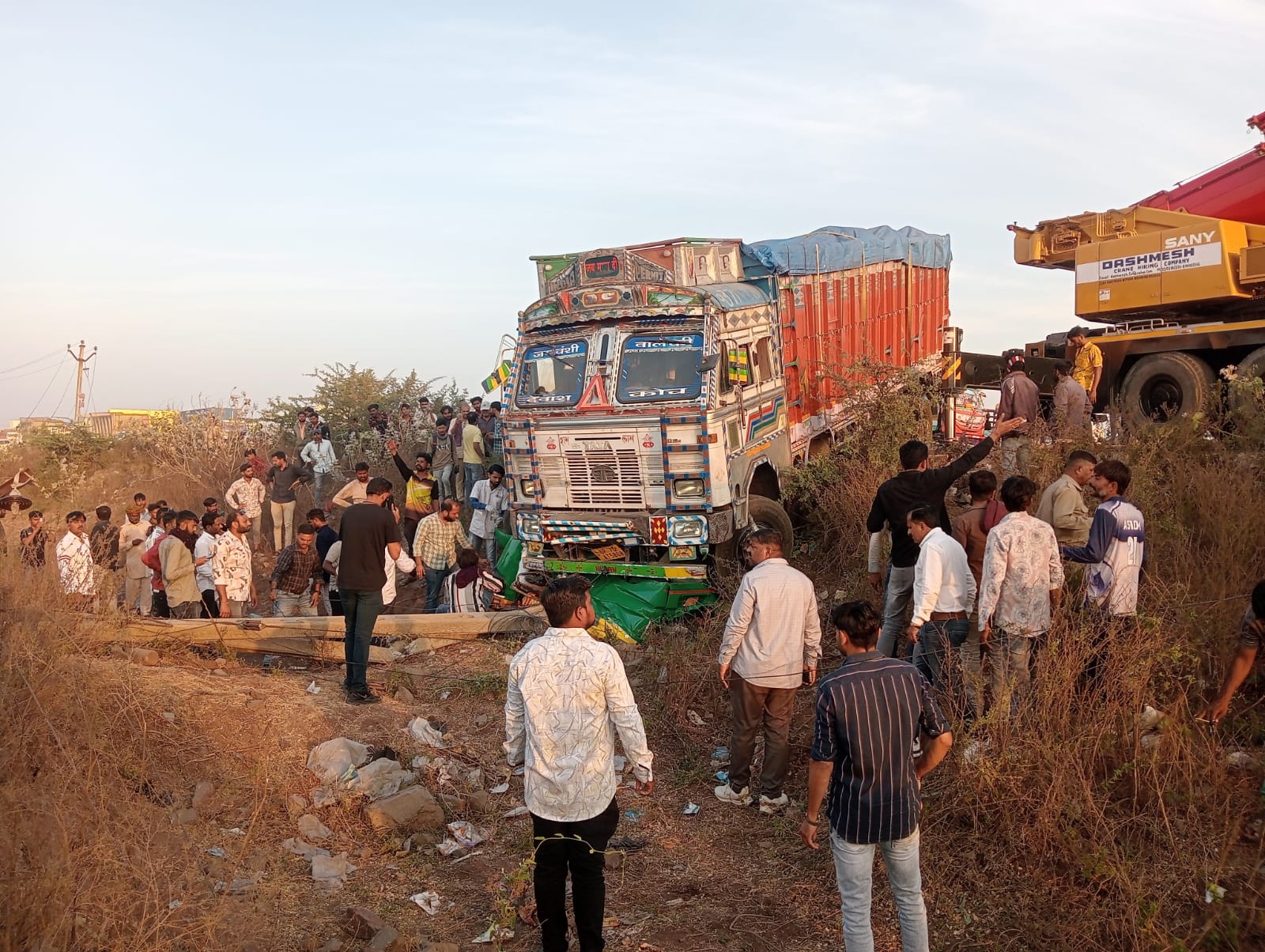 राजकोट-अहमदाबाद हाईवे पर हादसा