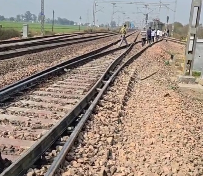 Passenger train going from Ambala to Delhi derailed in Karnal