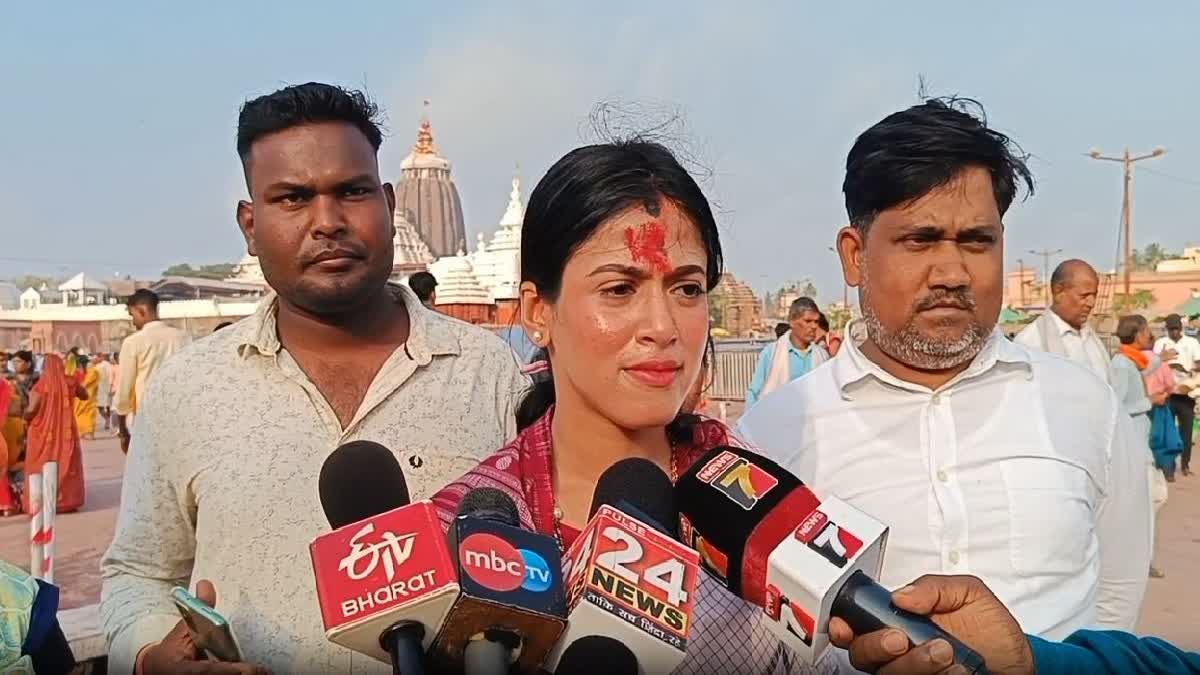 Upasana Mohapatra visits Puri