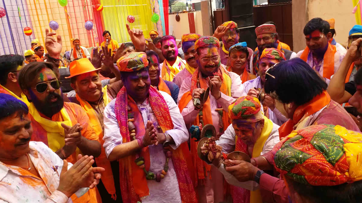 Holi celebration in BJP office