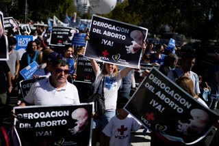 Established by Pope John Paul II to fall on the Feast of the Annunciation, Argentina is the birthplace of the International Day of the Unborn Child. Since then, this day has been formally recognised as a day of protest against abortion by several countries, including El Salvador, Argentina, and Chile.