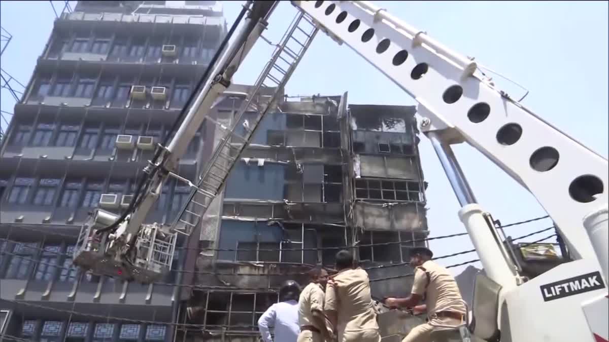 six-dead-over40-rescued-after-major-fire-breaks-out-in-patna-hotel