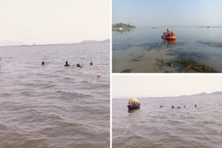 Boat overturned in Khuntaghat
