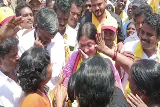 Vemireddy Prashanthi Reddy shed tears during  election campaign