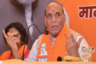Defence Minister Rajnath Singh attacked the Congress, claiming that if it continues in its current direction, it will soon go extinct like dinosaurs.