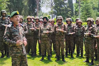 Gen Dwivedi Kashmir visit