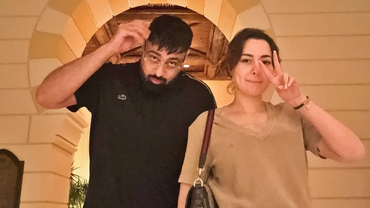 Pakistani Actor Laughs off Relationship Rumours with Badshah, Says 'Problem Is I'm Not Married'