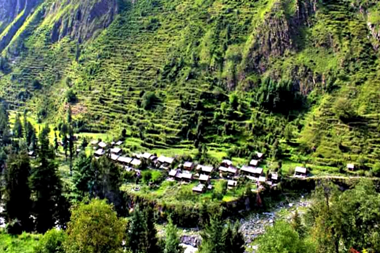 Unique polling booth of Himachal