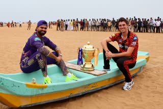 Shreyas Iyer Pat Cummins Photoshoot with IPL trophy