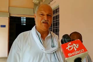 कांग्रेस विधायक दल के नेता शकील अहमद खान