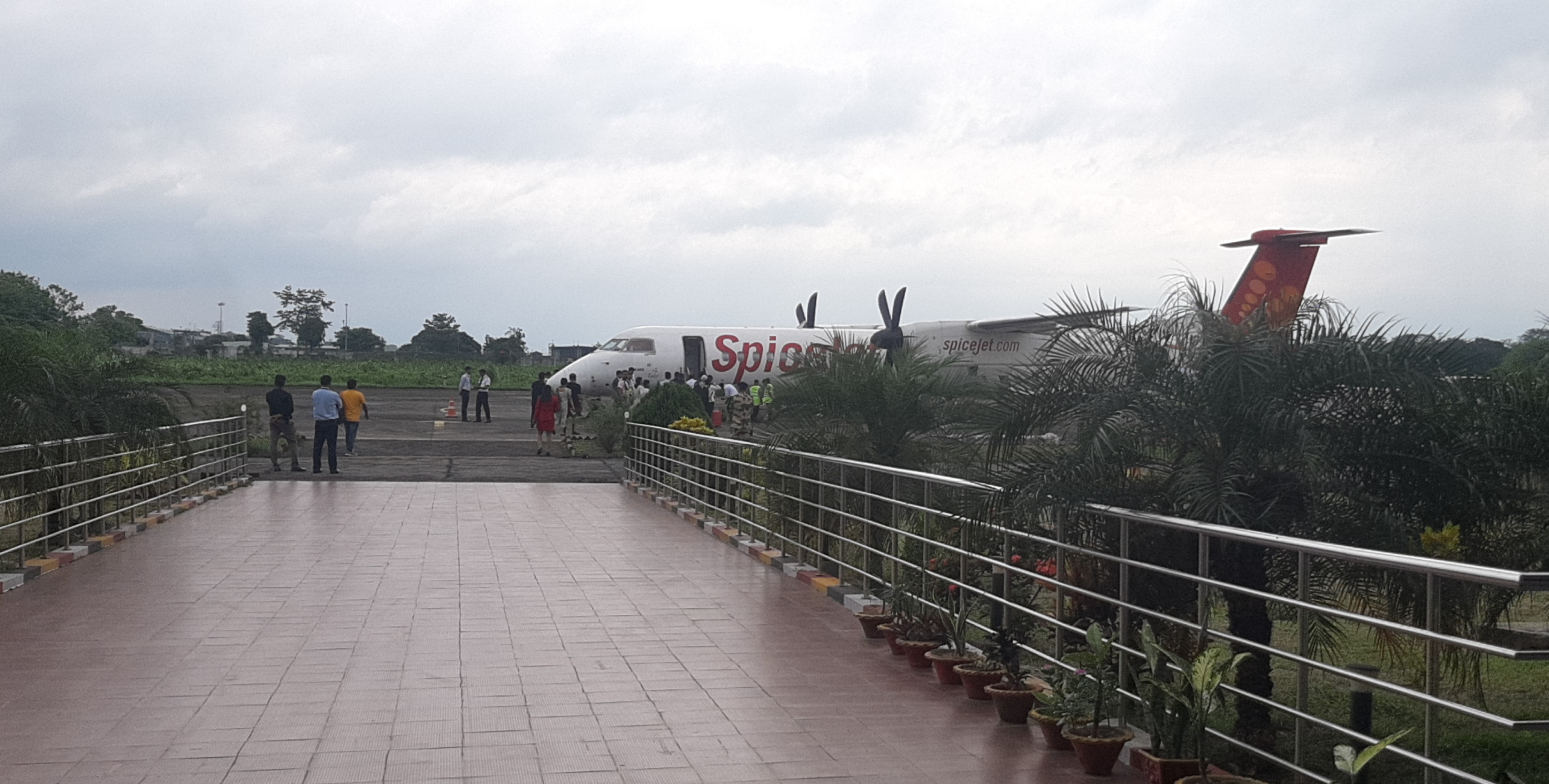 Tezpur Calcutta connecting SpiceJet flights from Tezpur