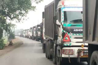 Villagers Blocked Road In Pakur