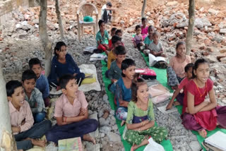 CHHATARPUR GOVT SCHOOL RUN IN HUT