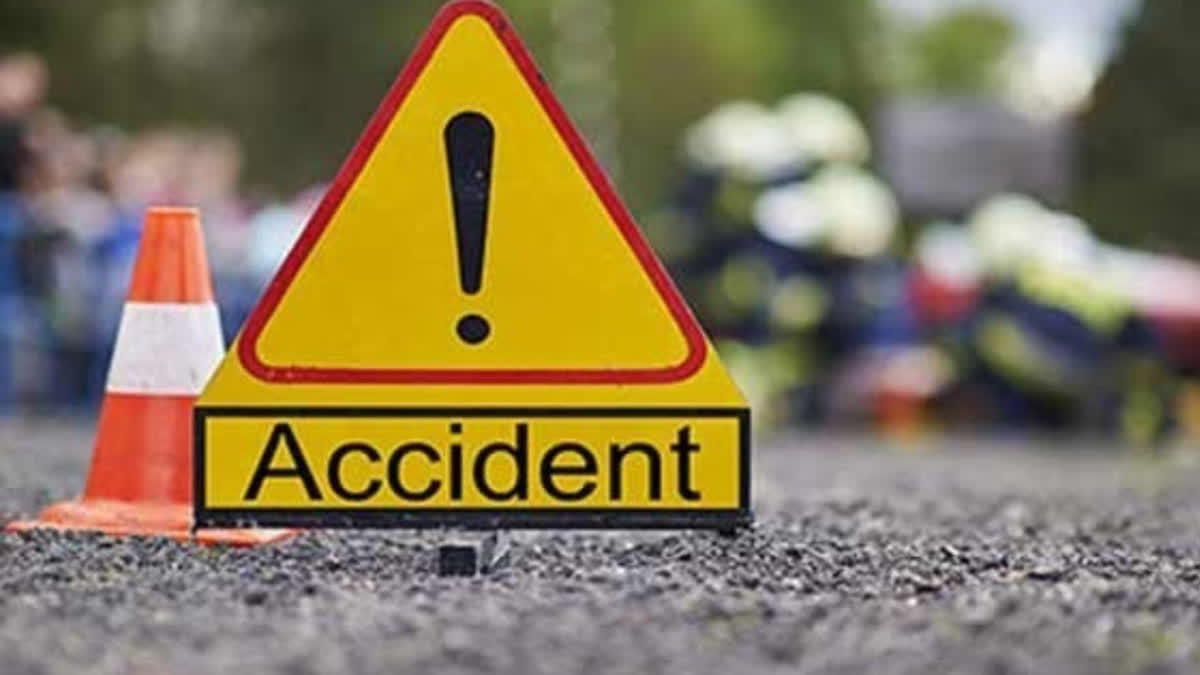 Three teens killed as scooter crashes into divider in UP's Rampur