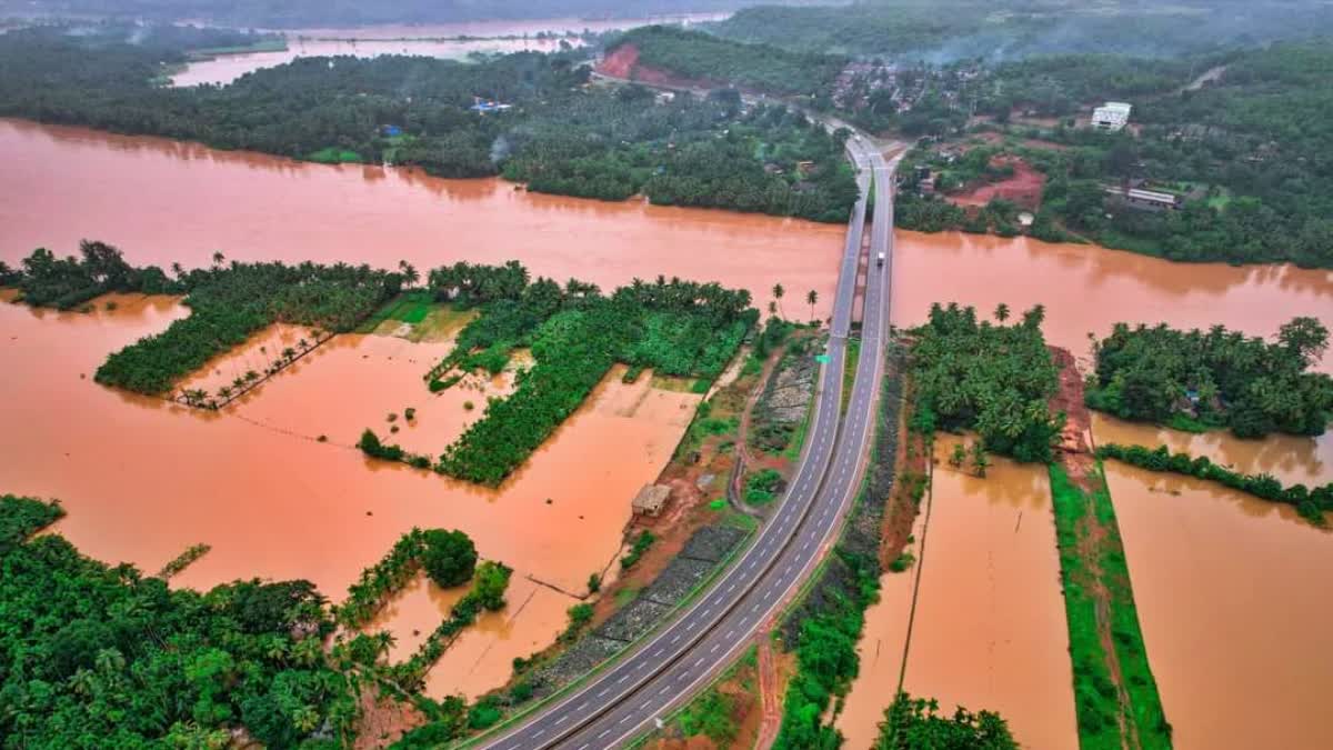 heavy-rain-in-uttharakannada