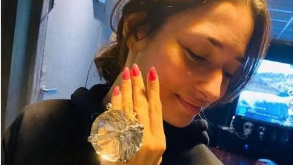 Pan-India star Tamannaah Bhatia has finally responded to claims of owning a huge piece of diamond jewellery. The actor dismissed such reports with a funny post revealing the truth behind the viral diamond ring photo.