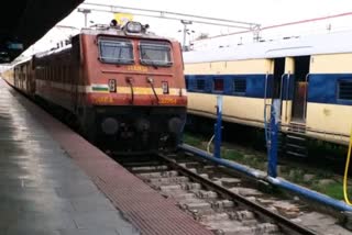 Barauni New Delhi Special Train