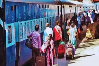 HN-NAT-25-07-2023-technical fault in IRCTC Passengers unable to book train tickets