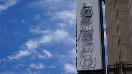 Twitter sign lettering removed from HQ, police interrupts