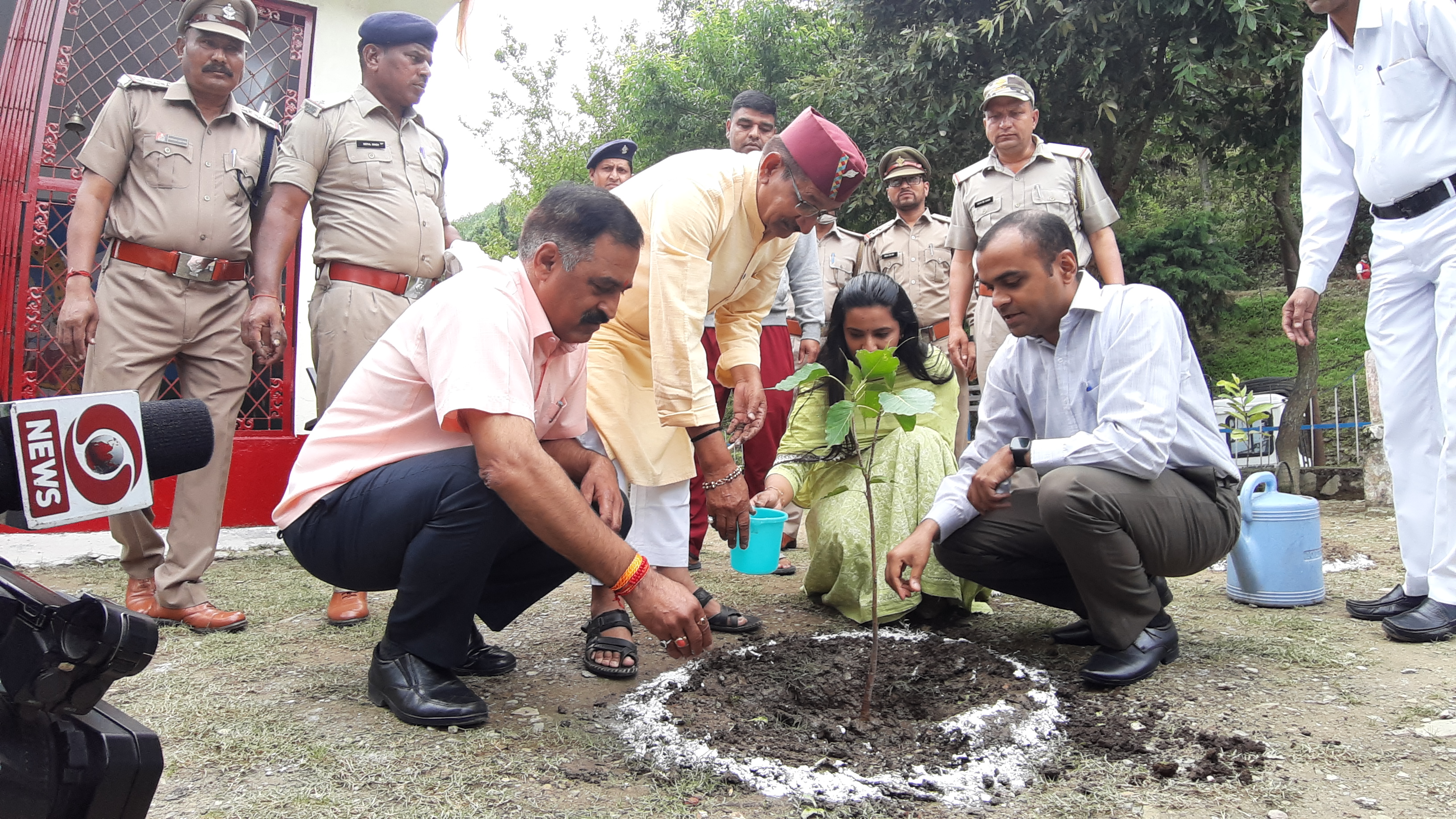 tribute paid to Shri Dev Suman in Tehri