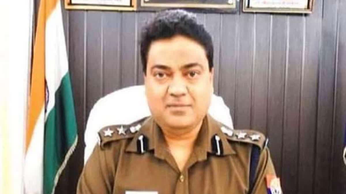 IPS अभिषेक दीक्षित