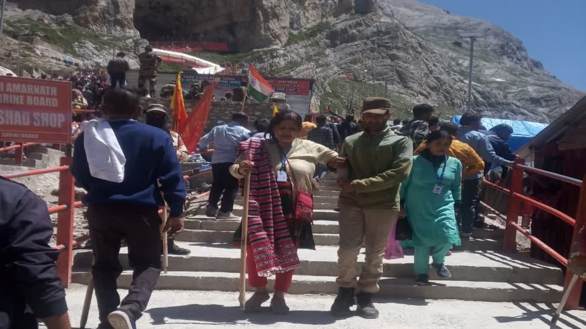 Another fresh batch of 3,089 pilgrims left for Amarnath Yatra from Jammu Bhagwati Nagar