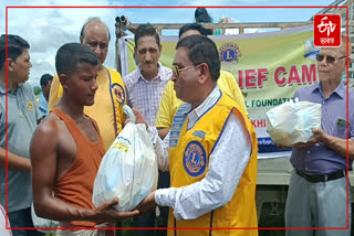 Lions Club and Lions Club Prerna provide flood relief to the flood victims in Lakhimpur