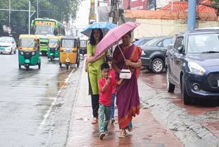 Monsoon alert Kerala Dam water levels Educational institution closures Flood warning India