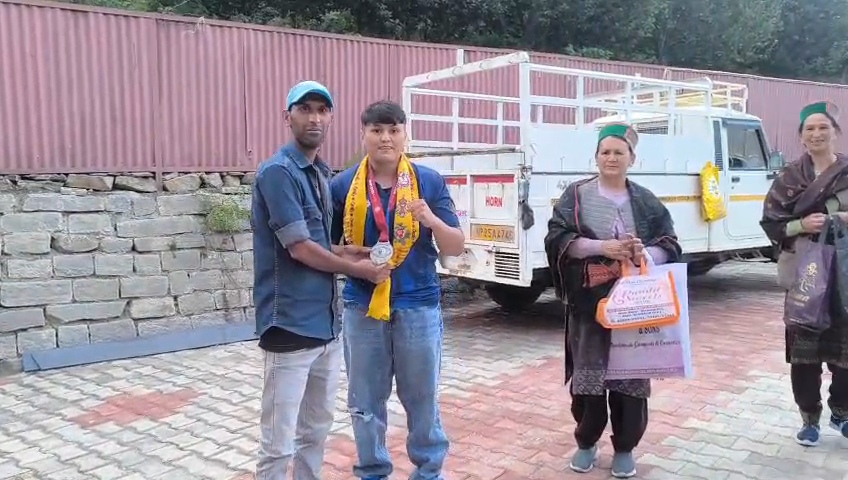 शशि कला नेगी ने जीता सिल्वर मेडल