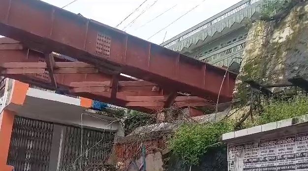 Unique bridge of Pauri