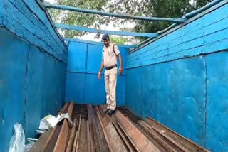 a-derailed-truck-was-found-abandoned-in-koderma