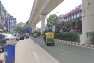 Street vendors removed from Vikas Marg in Delhi