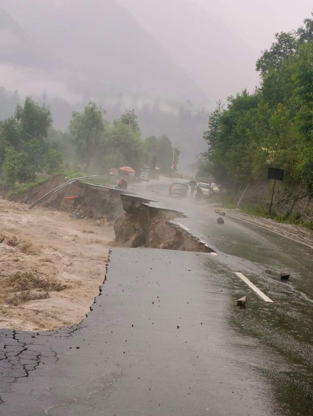 Roads Damaged In Kullu