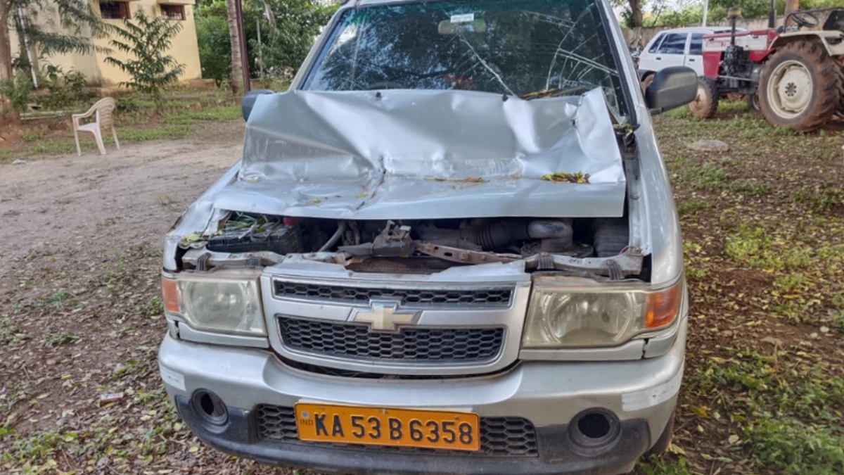 On August 13, at around 3.15 AM, a man was found dead after a car collided with a lorry near the Gollarahosalli Gate.