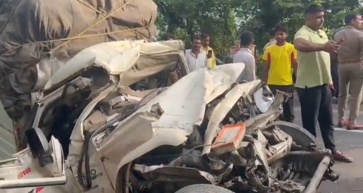 Collision Between Dumper And Pickup