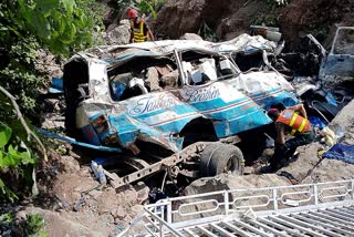 40 people died in two road accidents in Pakistan