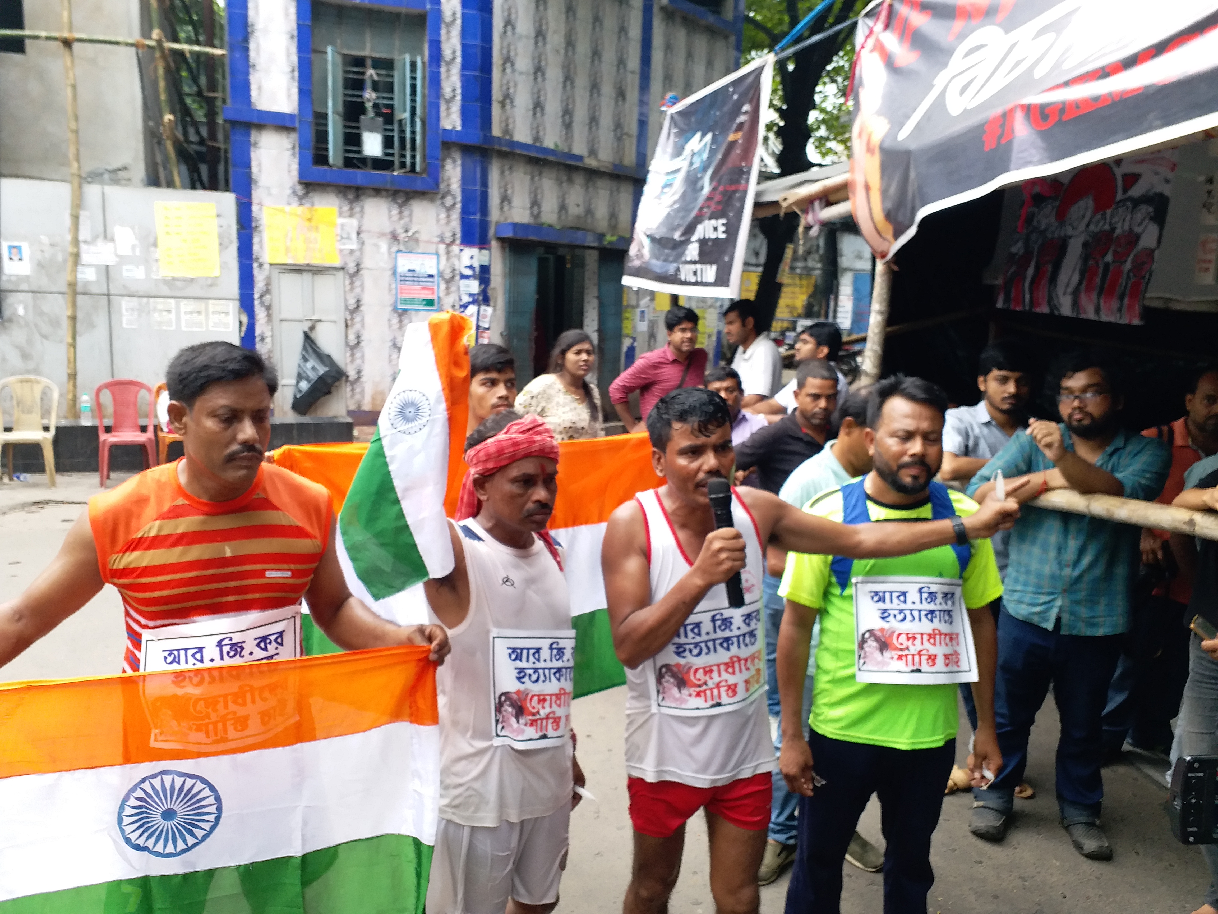 RG Kar Junior Doctors Continue Their Strike