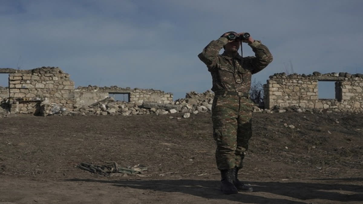 nogorno karabakh 120000 armenians leave for armenia