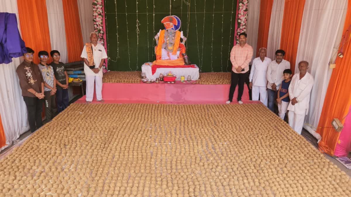 Ganeshotsav in Jamnagar : જામનગરમાં ગણપતિદાદાને 11000 મોદક ધરવામાં આવ્યાં, આ રીતે થશે વિતરણ