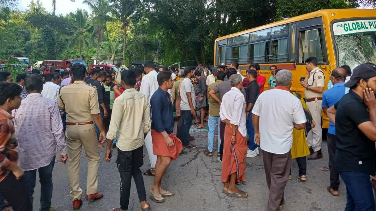 Five dead in school bus, autorickshaw collision in north Kerala